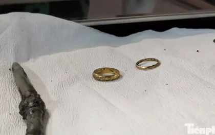 Phát hiện nhẫn vàng, lọ dầu gió bên hài cốt liệt sĩ ở Công viên Lê Thị Riêng