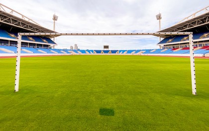 Diện mạo mới của sân Mỹ Đình sau hơn 2 tháng cải tạo mặt cỏ giống Old Trafford