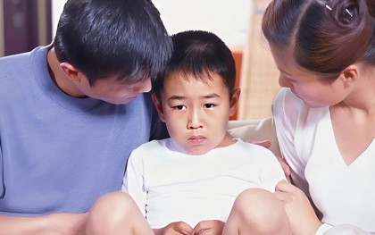 Bi kịch đằng sau 1 cặp vợ chồng sắp ly hôn: Điều huỷ hoại đứa trẻ không phải nghèo khó, mà là...