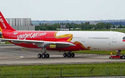 Cuối tháng 6, sân bay Pháp ghi nhận một máy lạ của Vietjet