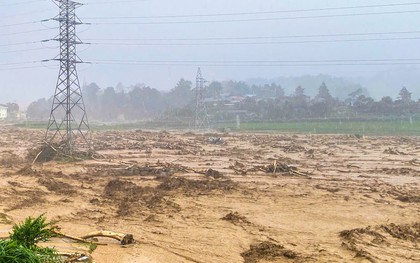 Lai Châu mưa lũ nghiêm trọng, nhiều tuyến đường chia cắt, bản làng bị cô lập