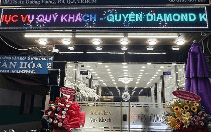 Tiệm kim cương có tiếng tại TP.HCM cam kết ‘không đóng cửa, vẫn thu đổi’ nhưng mong khách hàng ‘đừng bán lúc này’