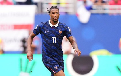 Olise phá kỷ lục 56 năm của "vua bóng đá" Pele nhưng vẫn để lại vết gợn đầy tiếc nuối