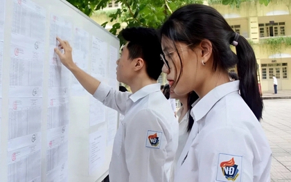 Dự báo một khối thi năm nay sẽ có điểm chuẩn GIẢM SÂU từ 1,5 - 3 điểm: Cánh cửa vào ĐH top đầu sẽ rộng mở hơn nhiều!