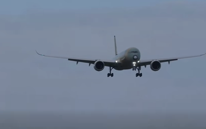 Chiếc máy bay khiến hơn 67.000 người dõi theo trên Flightradar24 vừa hoàn thành hành trình không tưởng: Bước tiến mới cho tham vọng của ngành hàng không thế giới
