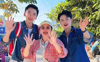 "Nam thần chữa lành" Khoai Lang Thang thì cũng không qua được "ải chụp app", visual đã qua trùng tu khiến fan khó lòng nhận ra