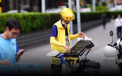 Toàn bộ người dân một huyện bị cấm mua hàng online, cứ đặt hàng là bị hủy