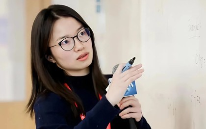 Nhìn thành công của Vương Hồng mới thấy: Sự khác biệt lớn nhất giữa người bình thường và thiên tài không phải là trí thông minh!