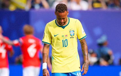 Neymar từ giã đội tuyển Brazil