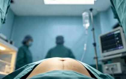 Vì sao sinh mổ đã gây tê cột sống mà các mẹ vẫn “có cảm giác”?