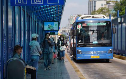 Hơn 8,5 triệu lượt khách đi xe buýt trong tháng đầu tiên TP.HCM miễn vé