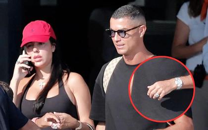 Ronaldo để lộ nhẫn kim cương đôi với Georgina, dấy lên tin đồn bí mật làm đám cưới thứ 7 tuần này?