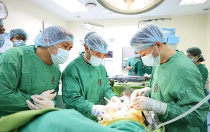 Cha 60 tuổi hiến thận cứu con trai