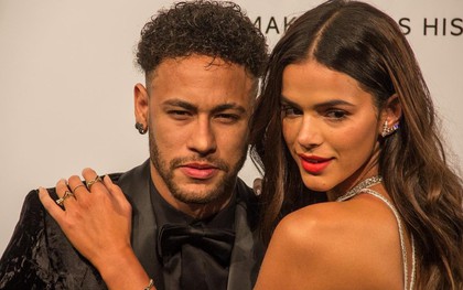 Bạn gái của Neymar là ai?