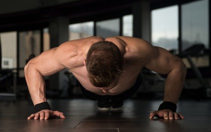 Người đàn ông Hà Nội nhập viện cấp cứu vì tập gym: Bác sĩ cảnh báo kiểu tập nhiều người đang mắc, có thể dẫn đến suy thận