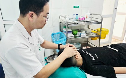 Bệnh viện Bạch Mai liên tiếp tiếp nhận trẻ bị liệt mặt: Cảnh báo dấu hiệu cha mẹ tuyệt đối không được chủ quan