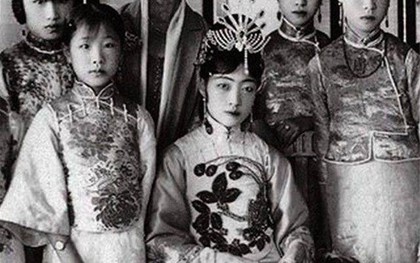 Hoàng hậu cuối cùng của Trung Quốc: Hậu thế hiểu thế nào là “khí chất mẫu nghi thực thụ” trong từng bức ảnh hiếm còn sót lại này