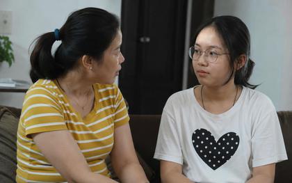 Bảng cam kết lúc nửa đêm giữa mẹ và con gái gây chú ý: 1 chi tiết "lạ" khiến nhiều người can ngăn