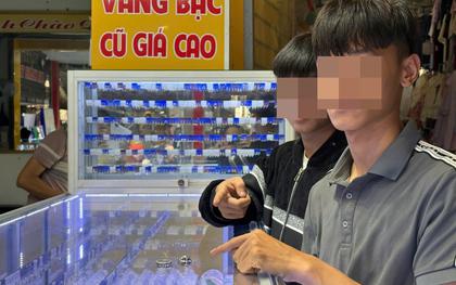 Mang dây chuyền, lắc tay, nhẫn trị giá hơn 500 triệu đồng ra chợ bán với giá 1,7 triệu đồng: Sự thật phía sau khiến nhiều người ngỡ ngàng