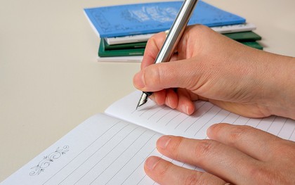 Vì sao vở học sinh có loại 4 ô ly, 5 ô ly và kẻ ngang?