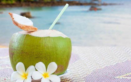 Thường xuyên uống nước dừa, chức năng thận thay đổi thế nào?