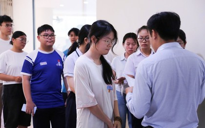 Điểm chuẩn cao chót vót, thủ khoa vẫn có thể trượt đại học Sư phạm TPHCM