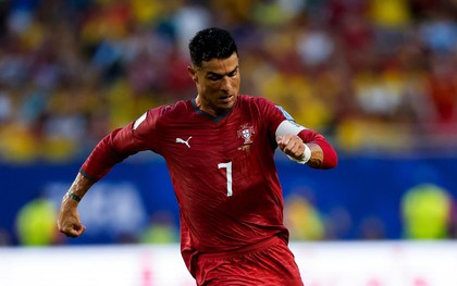 Ronaldo còn bao nhiêu bàn nữa thì cán mốc 1000 bàn thắng trong sự nghiệp?