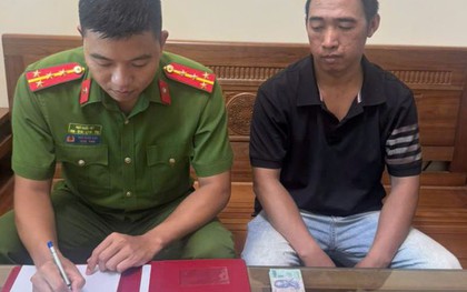 Người đàn ông vừa rời khỏi nhà đến ngân hàng chuyển khoản 50 triệu, anh họ liền báo công an để ngừng giao dịch