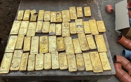 Nhóm thợ xây phát hiện ra số vàng trị giá 271 tỷ đồng giấu trong bức tường