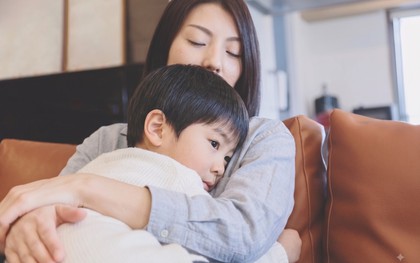 Con hỏi "Tài khoản của mẹ có bao nhiêu tiền", câu trả lời của người mẹ quá hay, khiến ai nghe xong cũng gật gù tán thưởng!