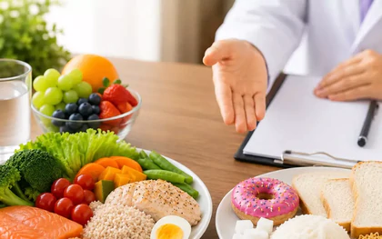 Nhịn ăn, cắt đường để 'diệt' ung thư: Bác sĩ cảnh báo điều gì?