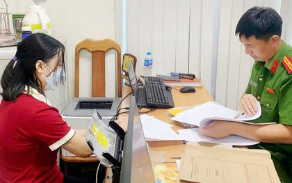 Trích xuất 4.097 tệp dữ liệu trên máy tính, nữ nhân viên phòng tiêm chủng thực hiện 176 giao dịch, thu lợi hơn 300 triệu đồng