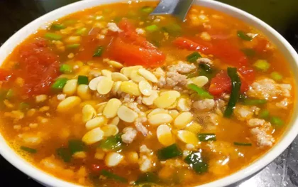Các bác sĩ cảnh báo: 4 loại thực phẩm ăn nhiều sẽ "nuôi nấm mốc" trong đường ruột