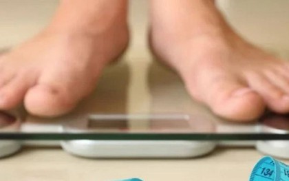Sụt 8 kg sau 1 năm, người đàn ông 60 tuổi bất ngờ khi đi khám