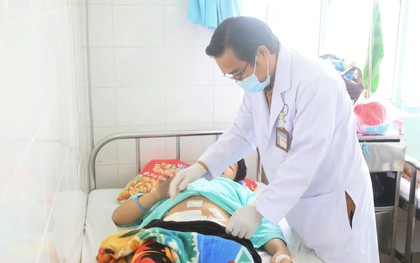 Cần Thơ: Thiếu niên 15 tuổi bị đùa giỡn xịt khí nén công nghiệp vào vùng hậu môn, các bác sĩ cấp cứu khẩn cấp