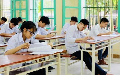 Gần 125.000 học sinh cao trên 1,75m, Bộ GD&ĐT yêu cầu bố trí bàn ghế phù hợp