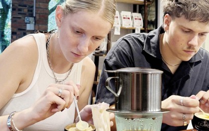 Khách Tây ngỡ ngàng phát hiện người Việt không thèm uống Starbucks