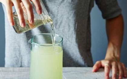Thường xuyên uống thứ nước quen thuộc này có thể giúp giảm nguy cơ sỏi thận