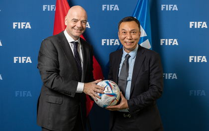 Chủ tịch FIFA Gianni Infantino dự khán trận ĐT Việt Nam vs Thái Lan trên sân Mỹ Đình