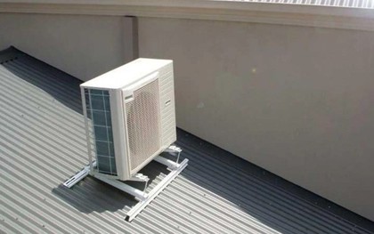 Lời khuyên cho những gia đình đang đặt cục nóng điều hòa trên mái tôn