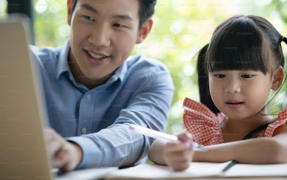"Định luật cua" đáng sợ: Tuyệt đối đừng tiết lộ 4 chuyện riêng tư này của con cái với người khác