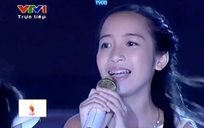 Cô bé 12 tuổi đã hát trước nghìn người ở sân Mỹ Đình, nhưng bố mẹ không vội đưa vào showbiz: Hiện tại ra sao?