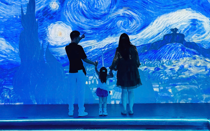 Cả Hà Nội đi “xuyên không” ở Van Gogh Timeless, bạn đã kịp đặt vé trải nghiệm cho 2/9 này chưa?
