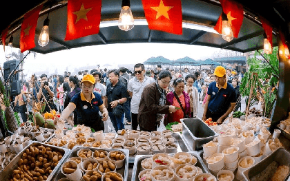 Tin vui: Chỉ 3 ngày nữa, toàn bộ người dân Việt Nam được mua sắm tại địa điểm này mà không cần dùng đến tiền