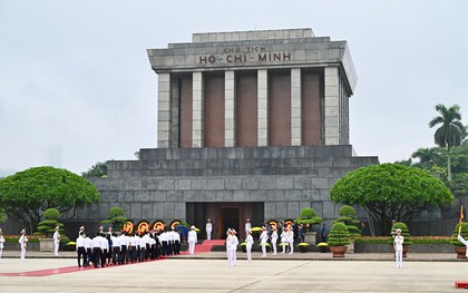 Tặng 45.000 suất quà cho du khách đến thăm Lăng Chủ tịch Hồ Chí Minh dịp 2/9