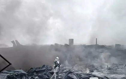 Hà Nội: Hiện trường nhà xưởng bị thiêu rụi ở Chương Mỹ