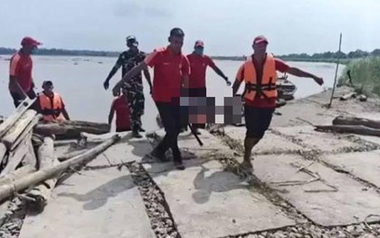 Lũ quét tại Nepal - Trung Quốc: Thi thể 3 nạn nhân bị cuốn trôi hàng trăm km sang Ấn Độ