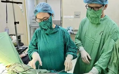Bé gái 15 tuổi bụng to bất thường, mẹ đưa đi khám mới biết sự thật
