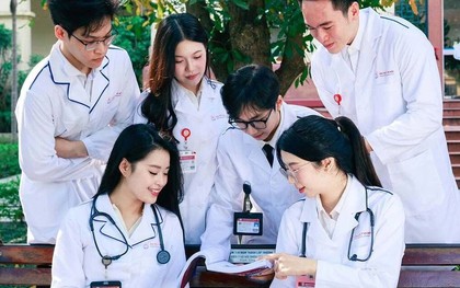 Cuộc đua khắc nghiệt nhất vừa diễn ra tại trường đại học nổi tiếng hơn 120 năm tuổi ở Hà Nội: Được ví là “lò đào tạo tinh hoa”