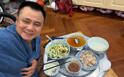 Cơm nhà Đại tá Tự Long